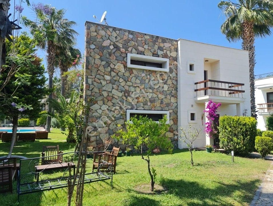 Gölköy' De Geniş Bahçeli Villa 3+1 / 200m2 - Görsel 7