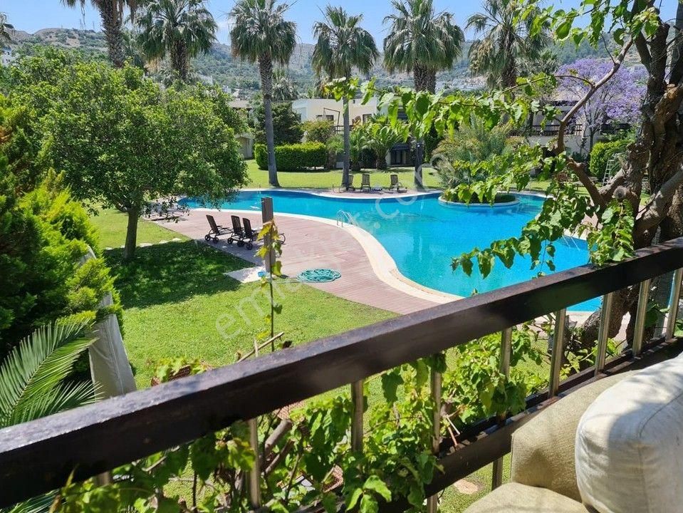 Gölköy' De Geniş Bahçeli Villa 3+1 / 200m2 - Görsel 12