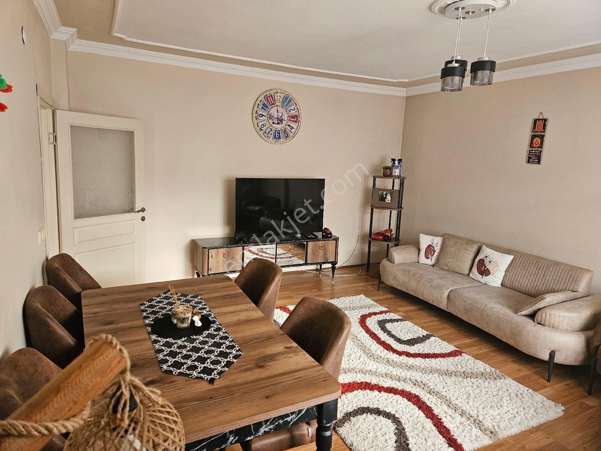 Araklı Yolgörende 4+1 Geniş Ve Aydınlık Daire Boş Teslim