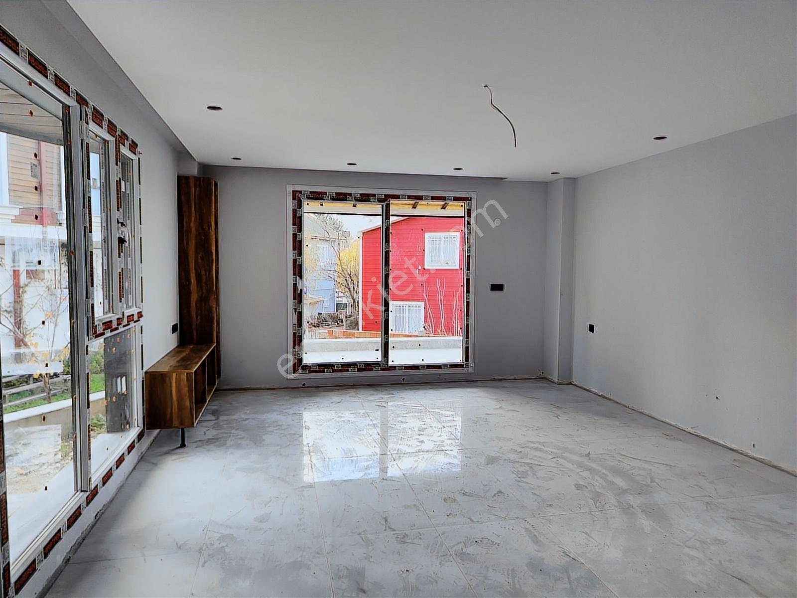 Kartallar'dan Denize Sıfır Sitede 2 Katlı Girişte Odalı 4+1 Lüks - Görsel 20