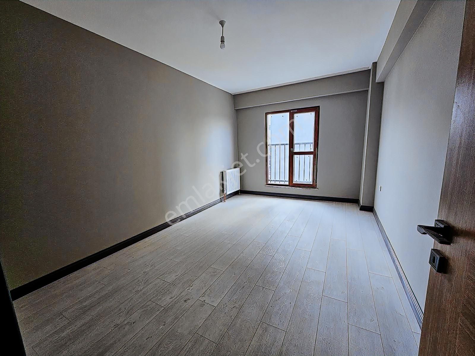 Çanakkale Karacaöğren Bolgesınde Kıralık Genıs Lux Daıre - Görsel 3