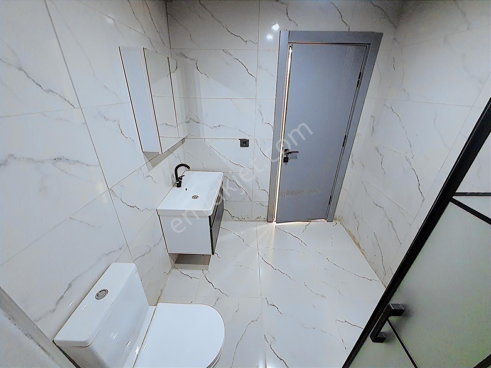 Hacılar Çeşmesinde Okula, Pazara, Caddeye Yakın, Ön Cephe 2+1 - Görsel 12