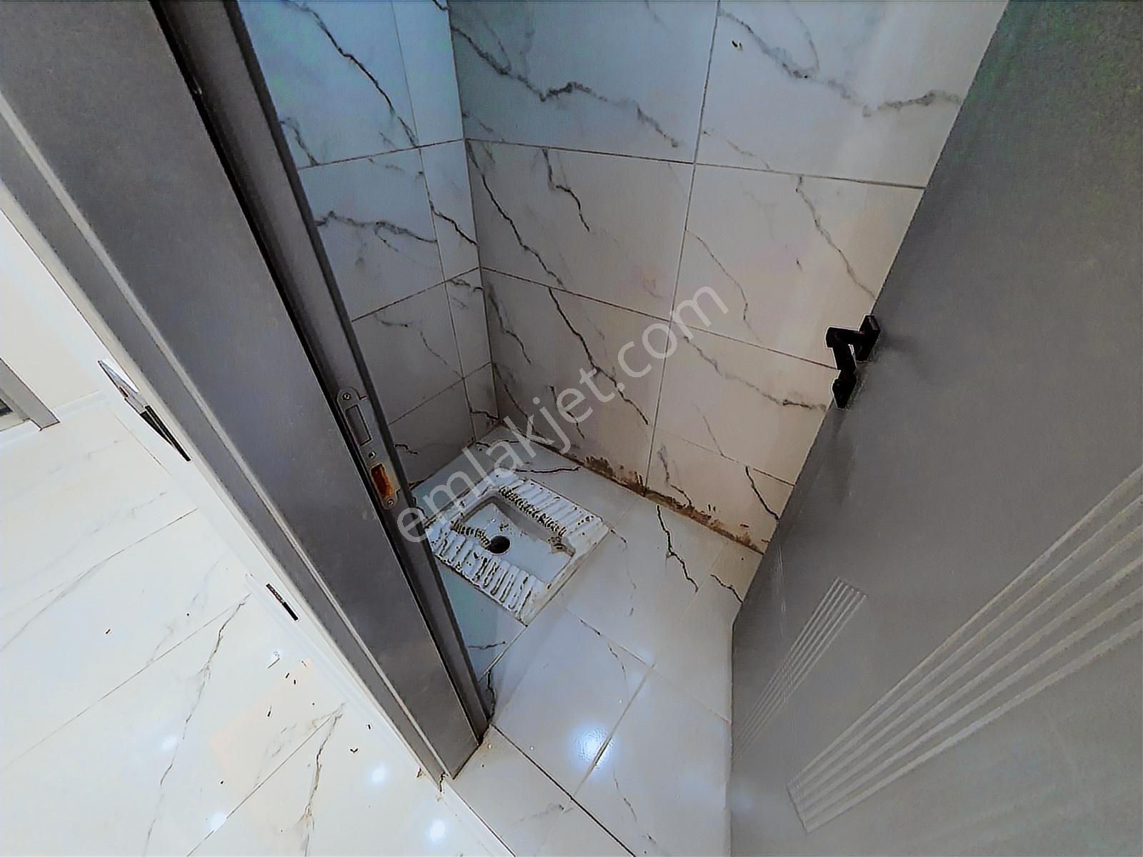 Hacılar Çeşmesinde Okula, Pazara, Caddeye Yakın, Ön Cephe 2+1 - Görsel 17