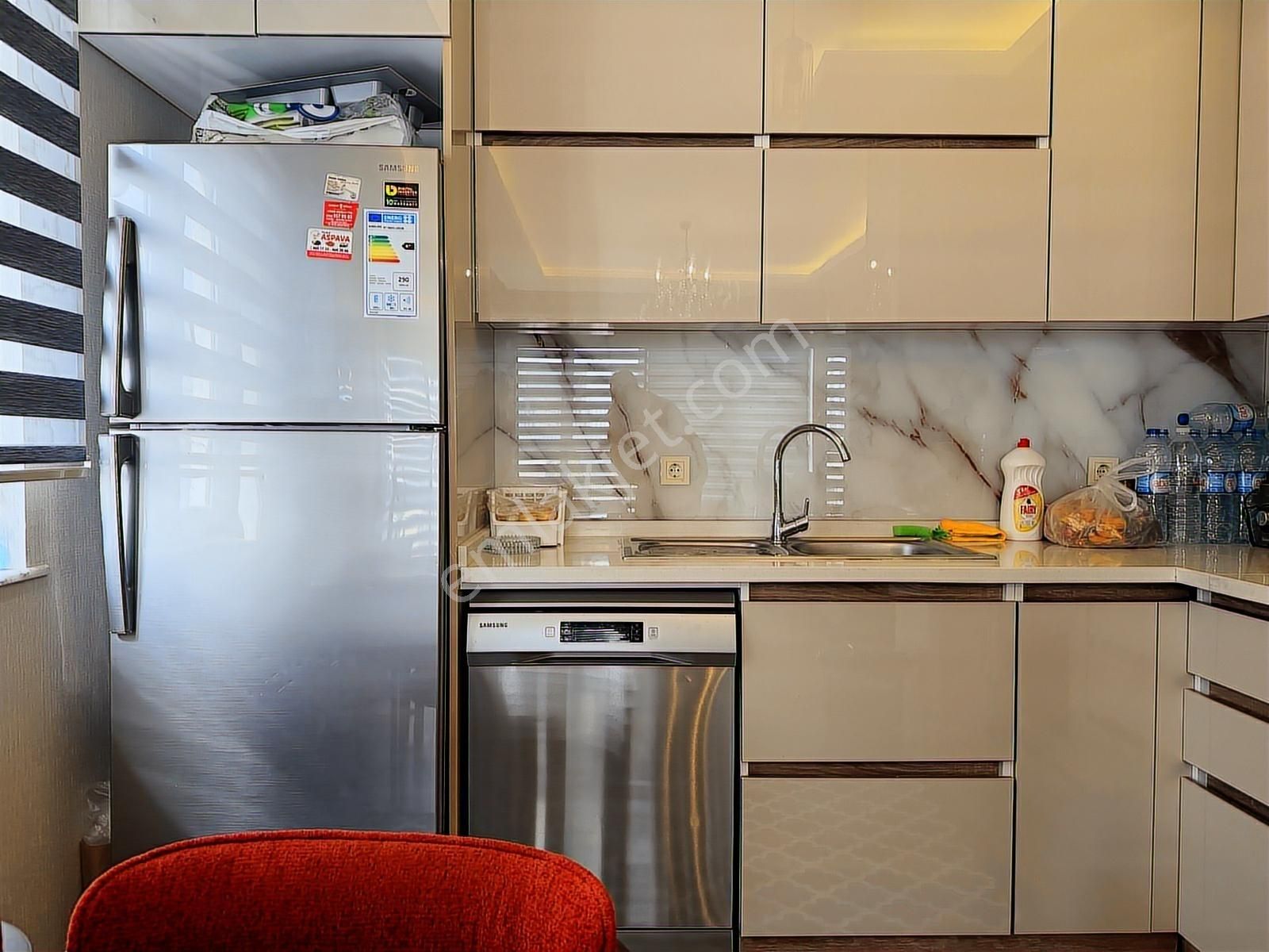 Eşyalı/teraslı Satılık 1+1-kapalı Otopark - Görsel 14