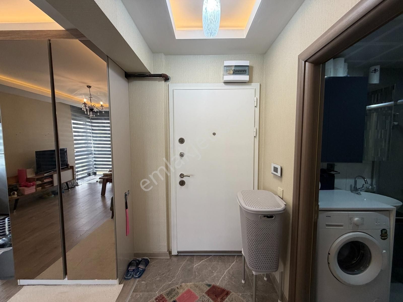 Eşyalı/teraslı Satılık 1+1-kapalı Otopark - Görsel 7