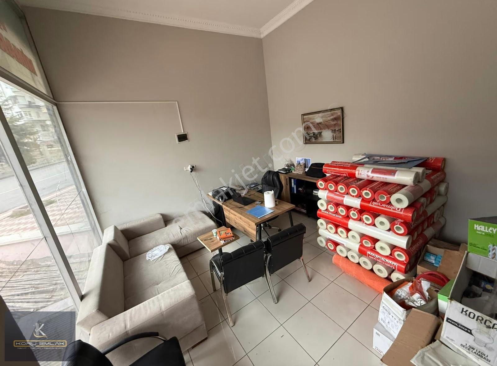 Aktepe'de Cadde Üzeri 100m2 Geniş Kulanımlı Dükkan - Görsel 4