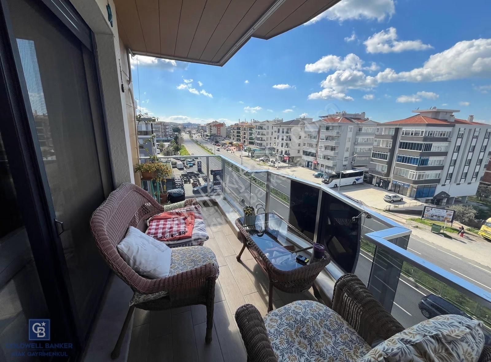 Seferihisar Camikebir'de İzmir Caddesi Üzeri Doubleks 3+1 Daire - Görsel 35