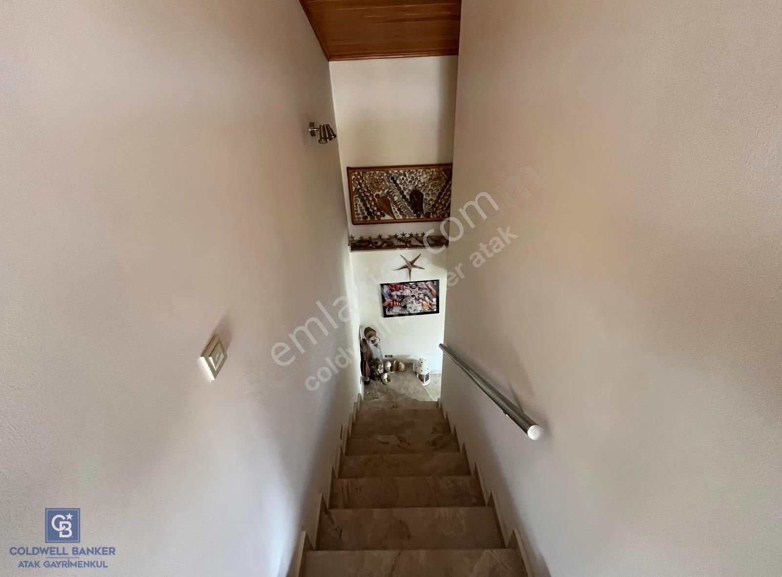 Seferihisar Camikebir'de İzmir Caddesi Üzeri Doubleks 3+1 Daire - Görsel 25