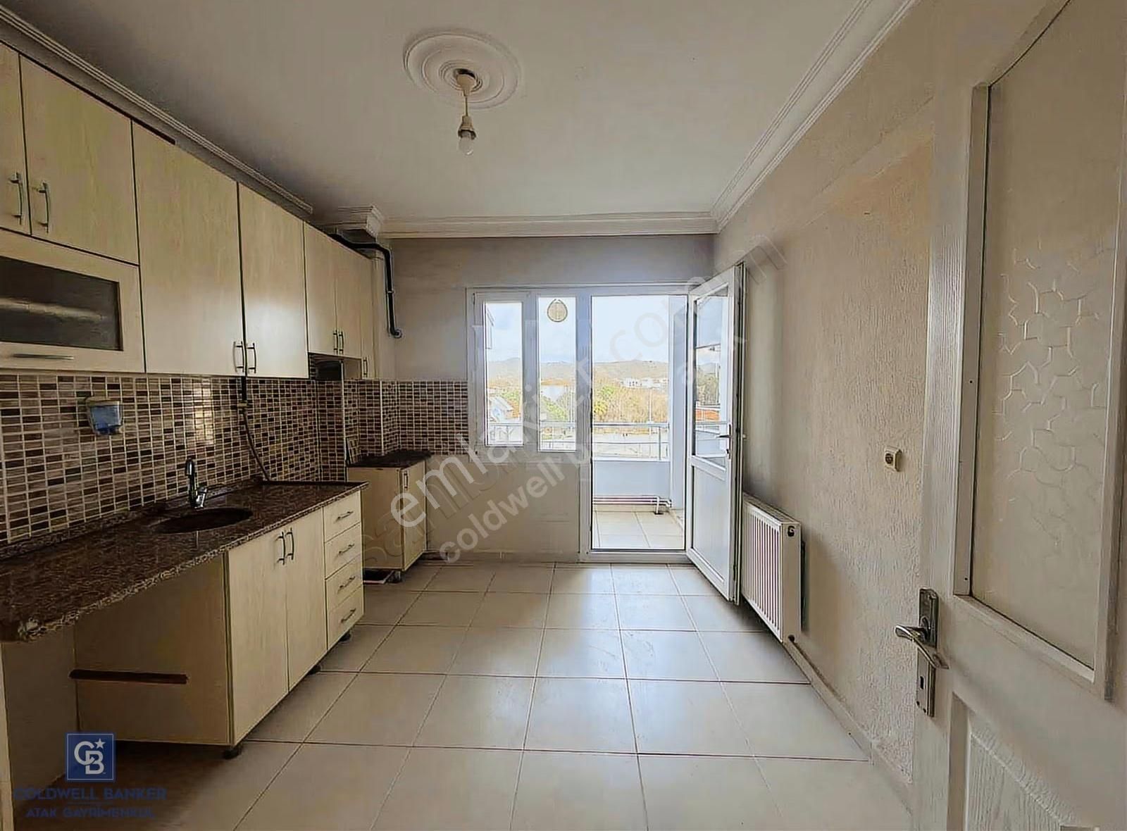 Seferihisar Camikebir'de Kiralık 3+1 Daire - Görsel 15