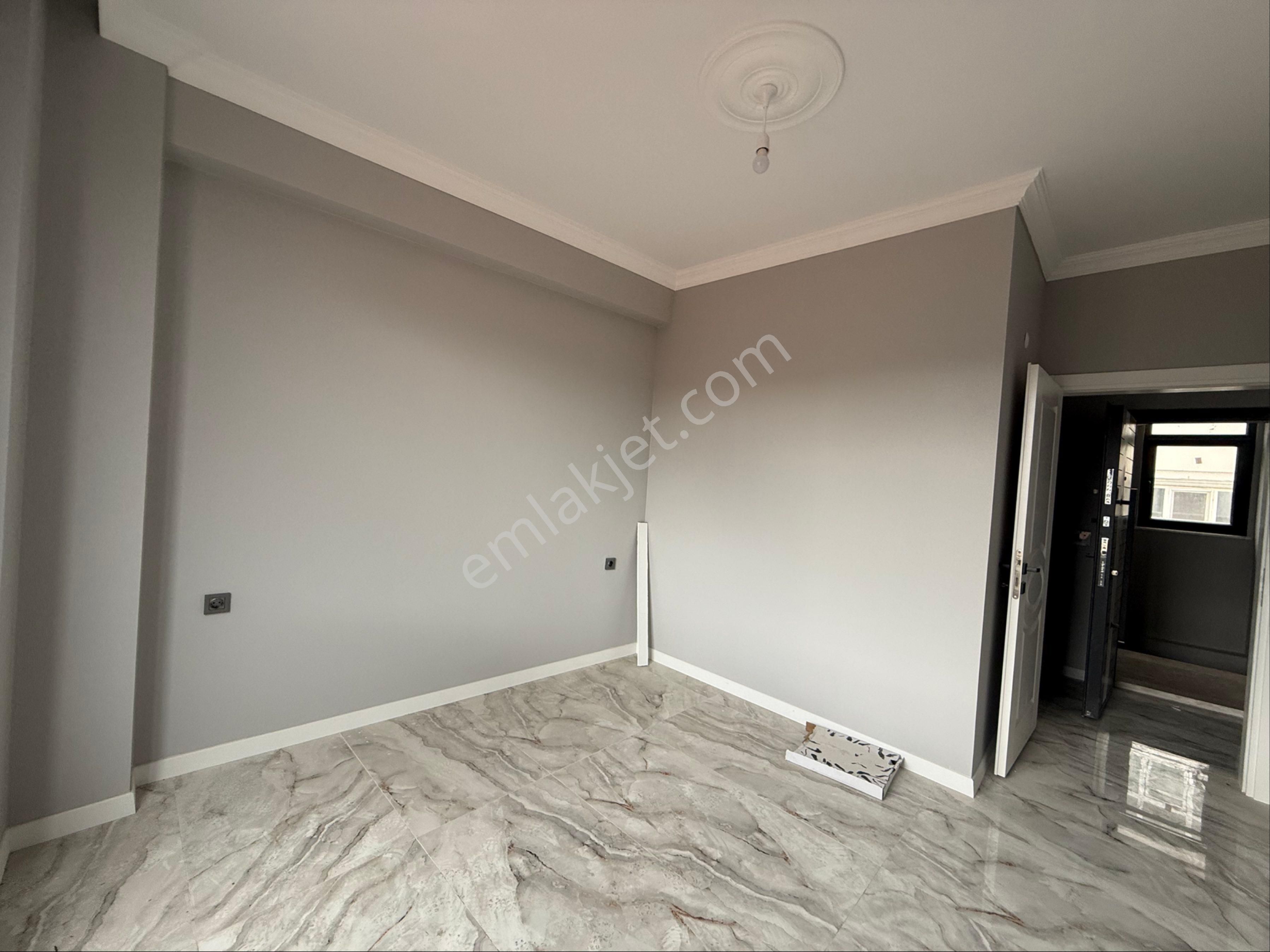 Sakarya Adapazarı Kiralık Sıfır 2+1 Daire Remax Desıgn - Görsel 11