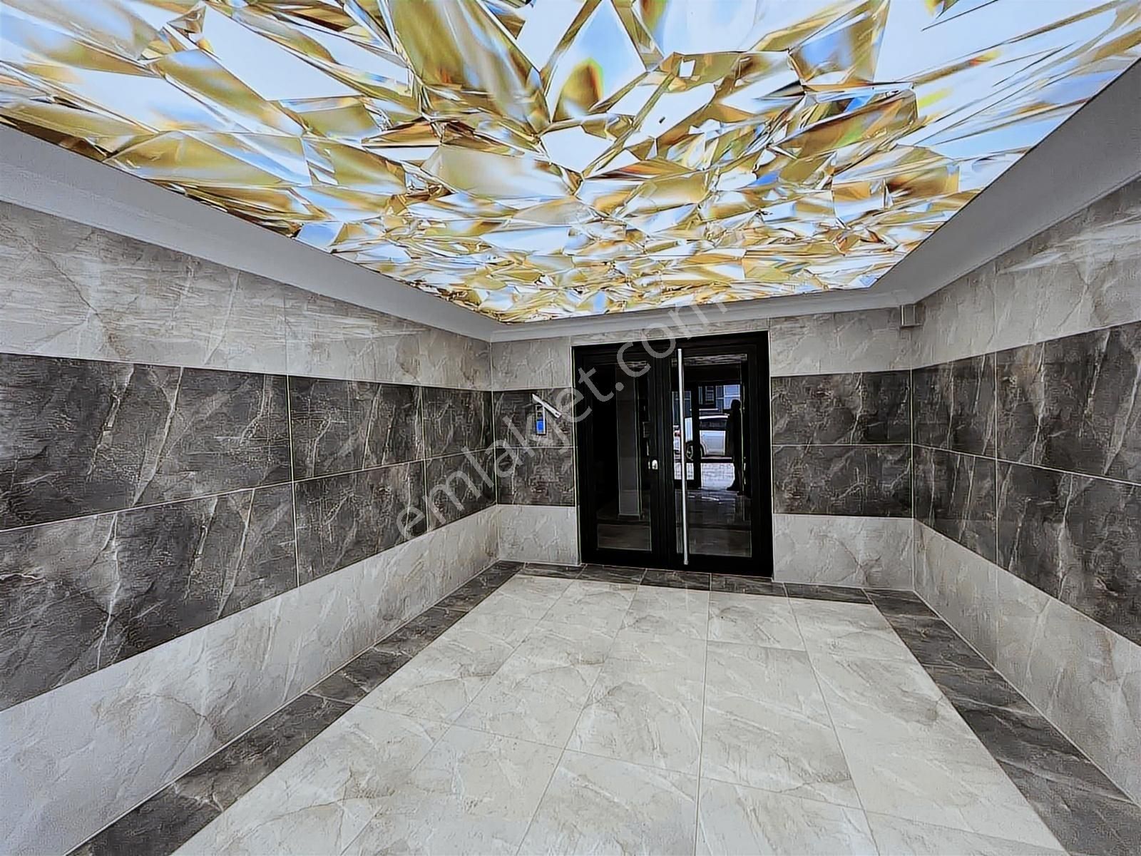 Alaçatı'dan İncek'te Butik Site Lüx Daire Eşyalı 1+1 Kiralık