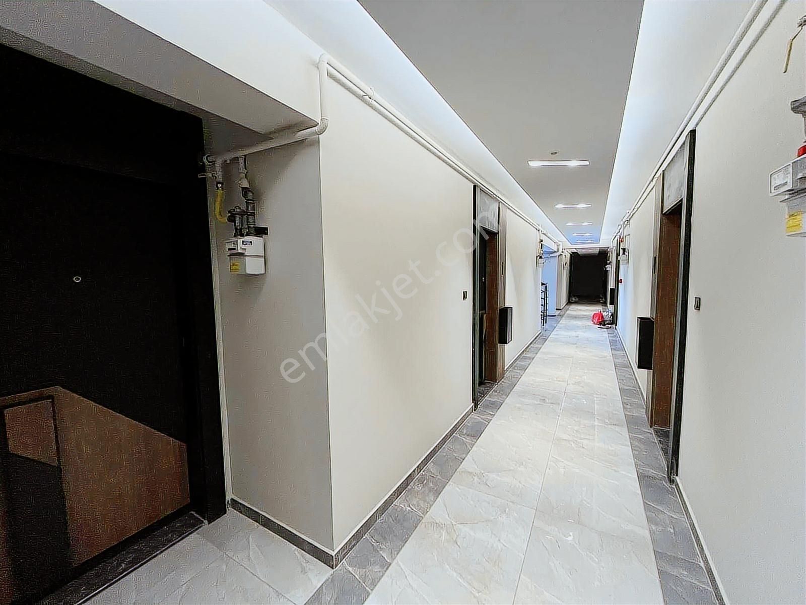 Alaçatı'dan İncek'te Butik Site Lüx Daire Eşyalı 1+1 Kiralık - Görsel 30