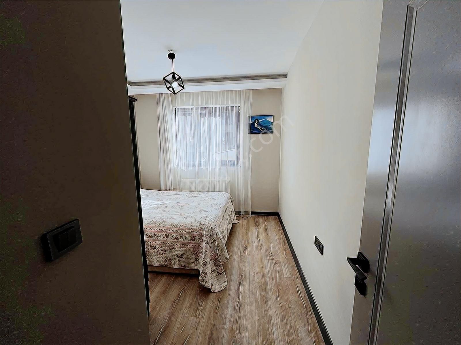 Alaçatı'dan İncek'te Butik Site Lüx Daire Eşyalı 1+1 Kiralık - Görsel 19