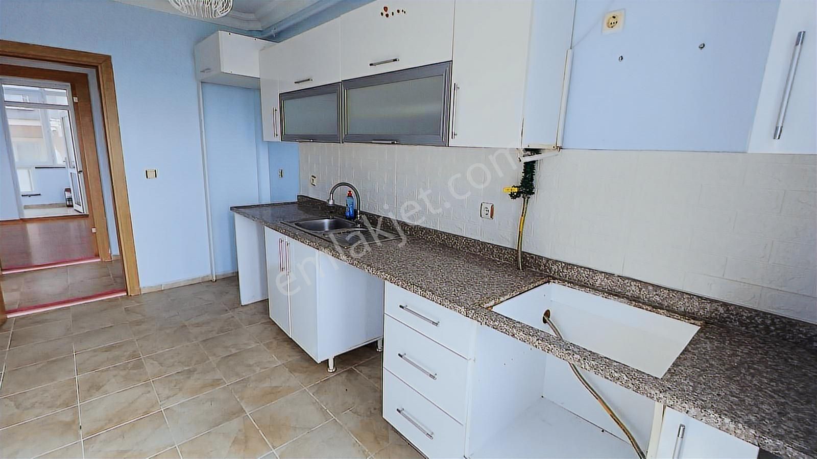 Çerkezköy İstasyon Mahallesi'nde 3+1 Kiralık Daire - Görsel 15