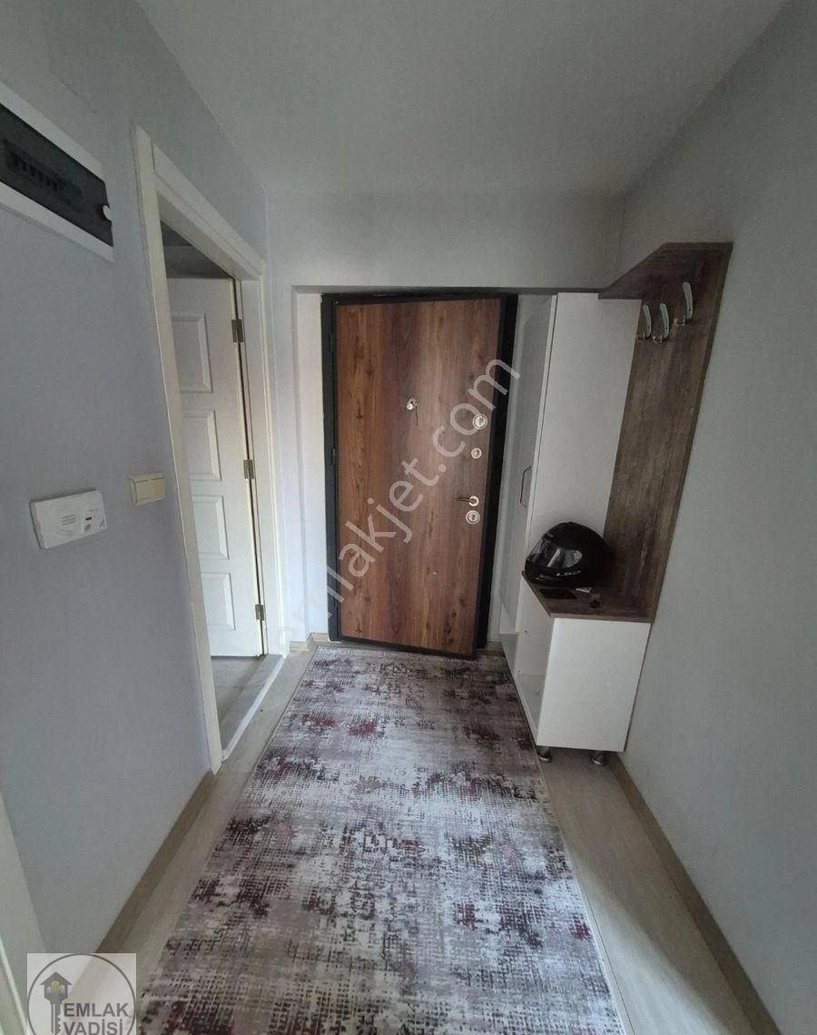 Karaçay Mah.'de Dörtyol Meydanda 1+1 Eşyalı Kiralık Daire - Görsel 15