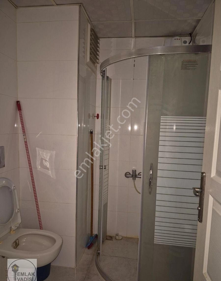 Karaçay Mah.'de Dörtyol Meydanda 1+1 Eşyalı Kiralık Daire - Görsel 5