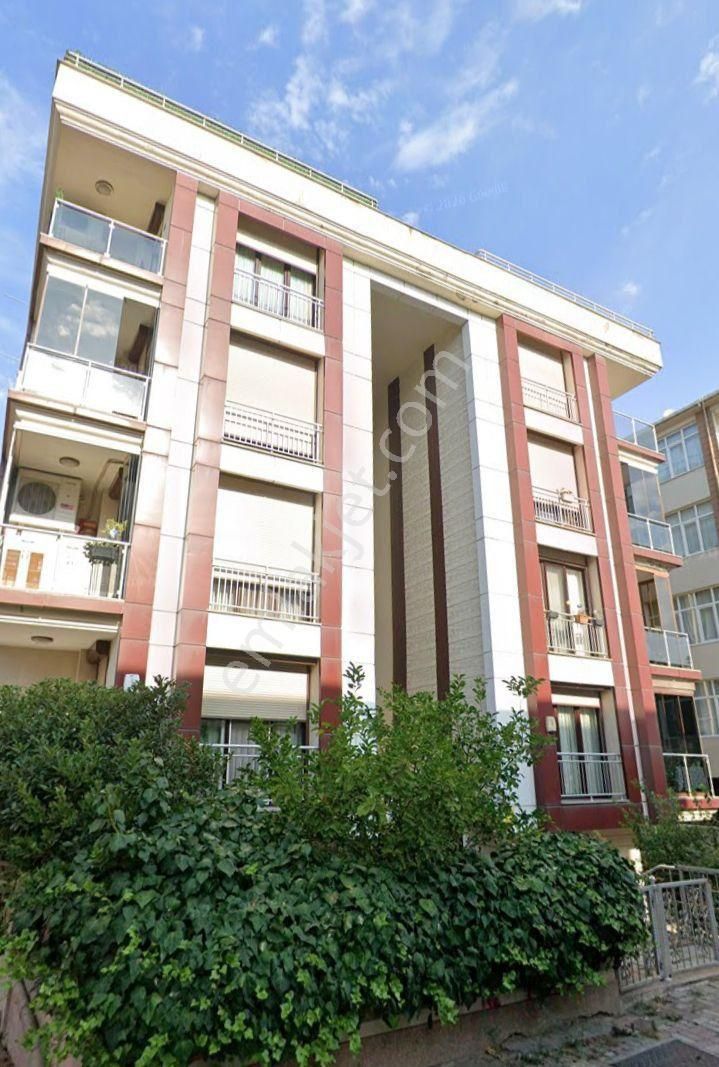 Haznedar Mah. Ev Sahibinden Kiralık 2+1 Daire