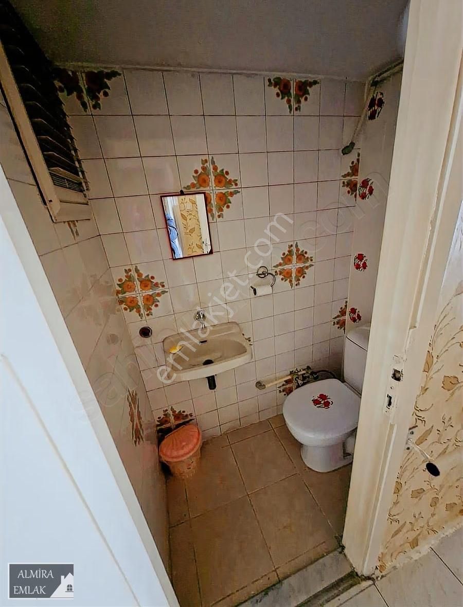 Üçyol Meydanda Cadde Üzeri 3+1 140m2 Ara Kat Ferah Daire - Görsel 14