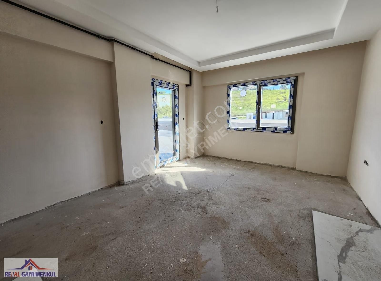 Real'den Buca Mustafa Kemal Mh.havuzlu Sitede 2+1 Daire - Görsel 14
