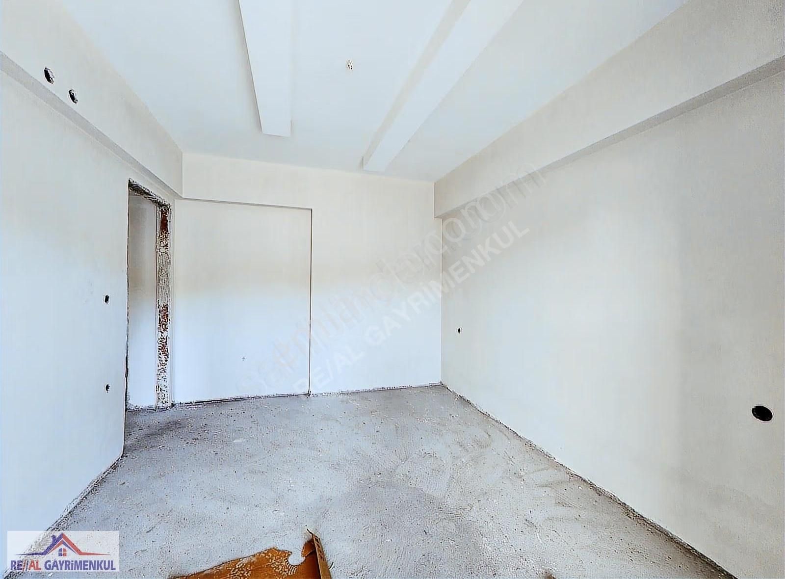 Real'den Buca Mustafa Kemal Mh.havuzlu Sitede 2+1 Daire - Görsel 7