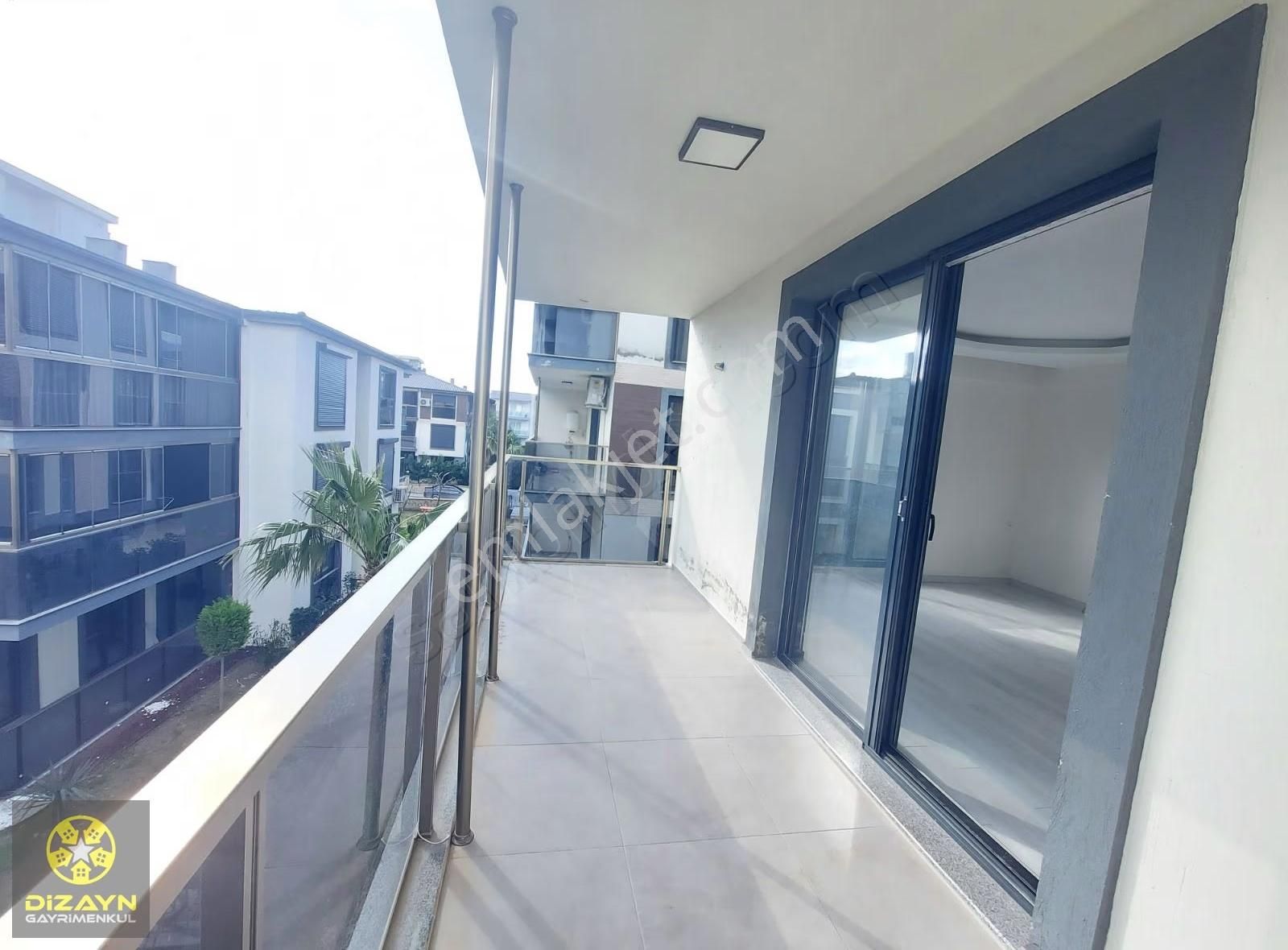 Kuşadası Davutlarda Havuzlu Sitede 2+1 Daire - Görsel 2