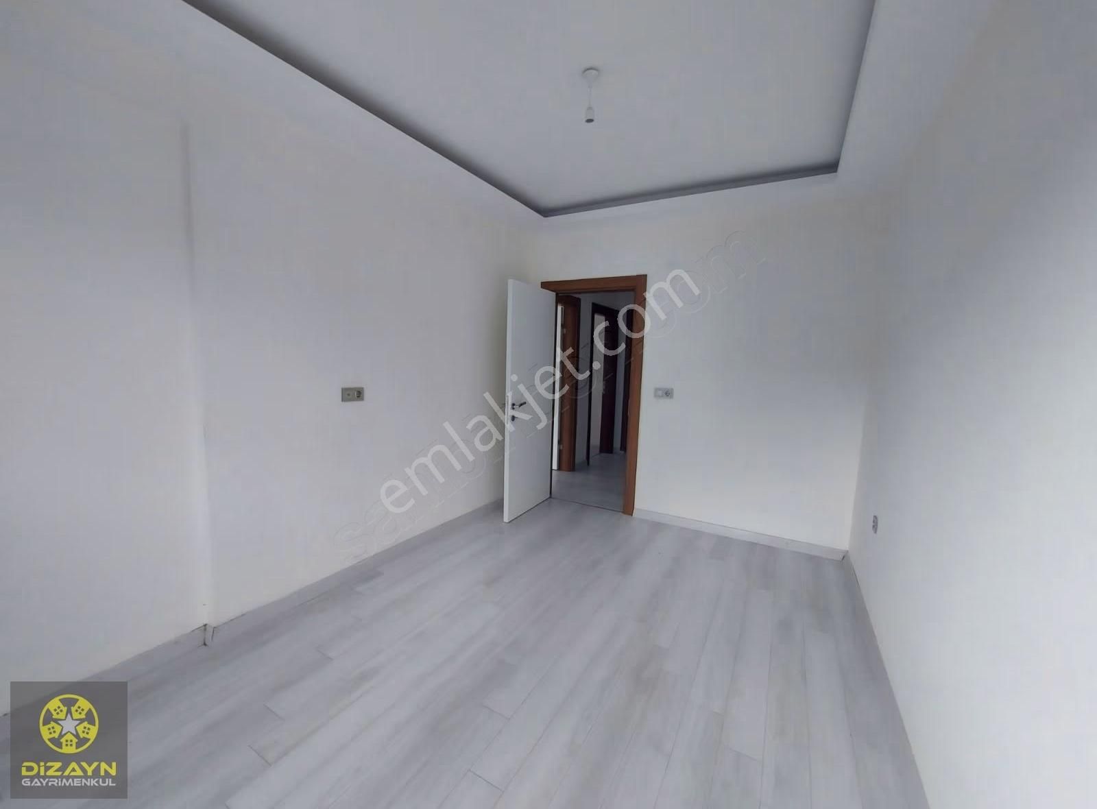 Kuşadası Davutlarda Havuzlu Sitede 2+1 Daire - Görsel 8