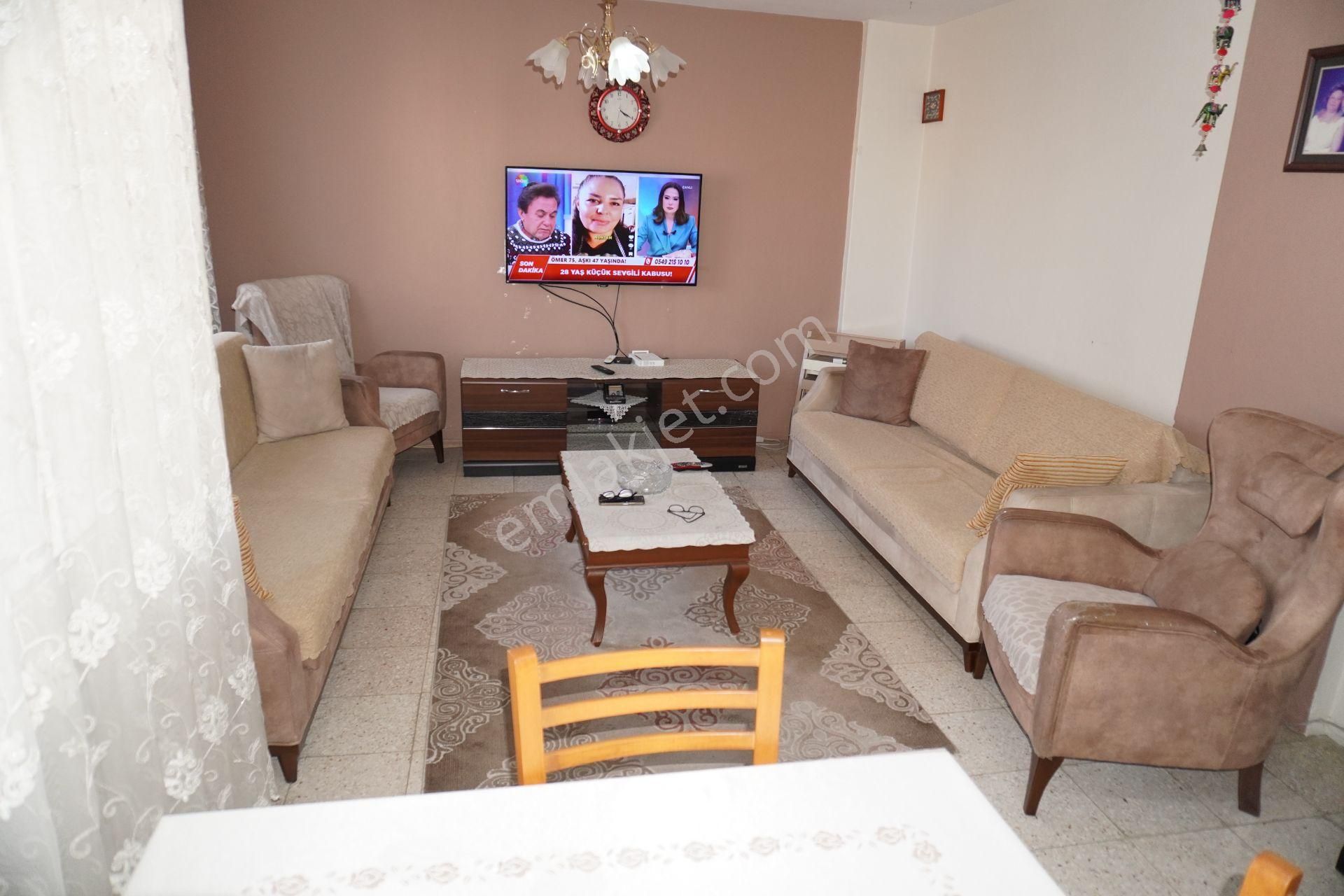 Egekentte Satılık 3+1 Çift Balkonlu+asansörlü Çiğli Serkan Dan - Görsel 6