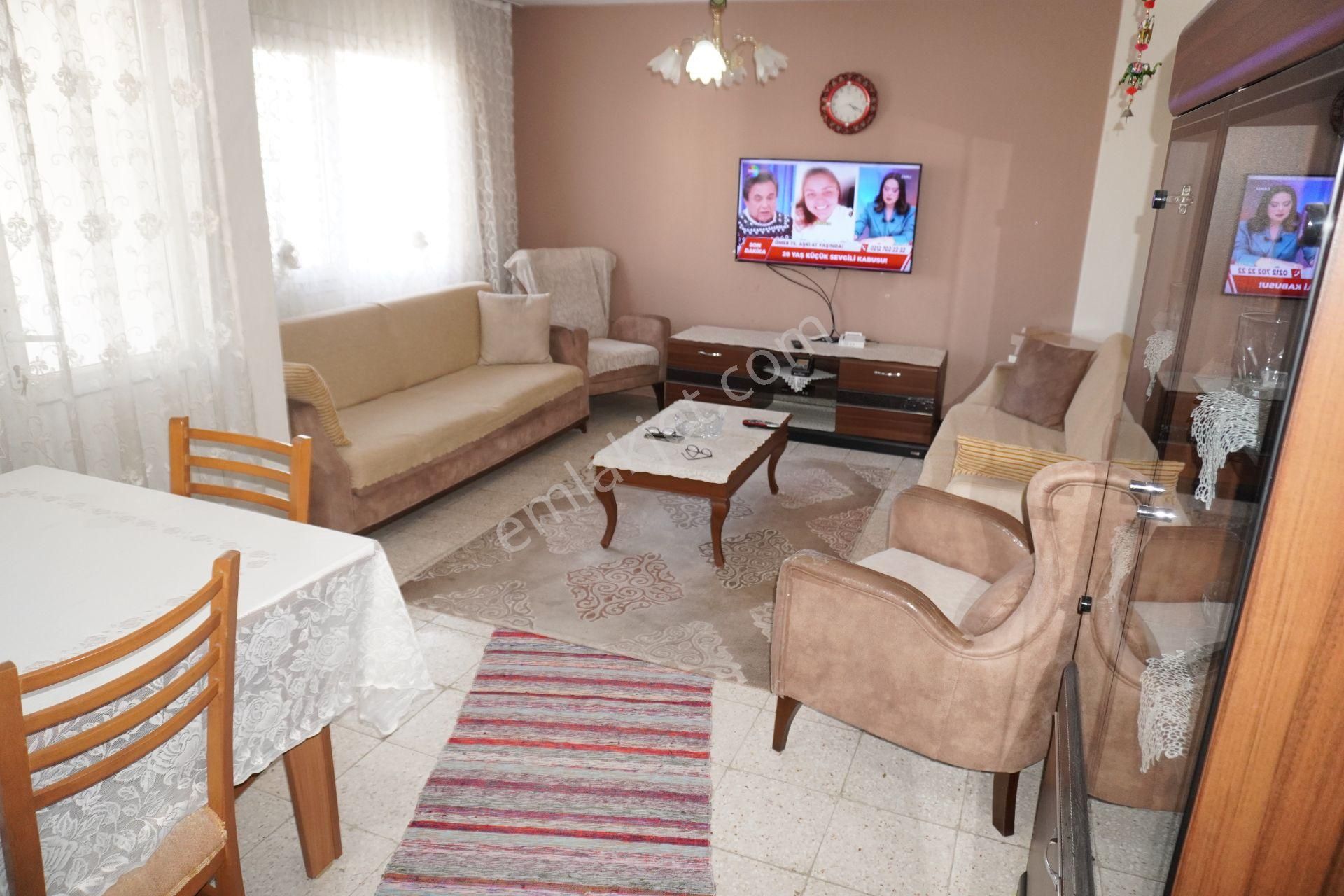 Egekentte Satılık 3+1 Çift Balkonlu+asansörlü Çiğli Serkan Dan - Görsel 4