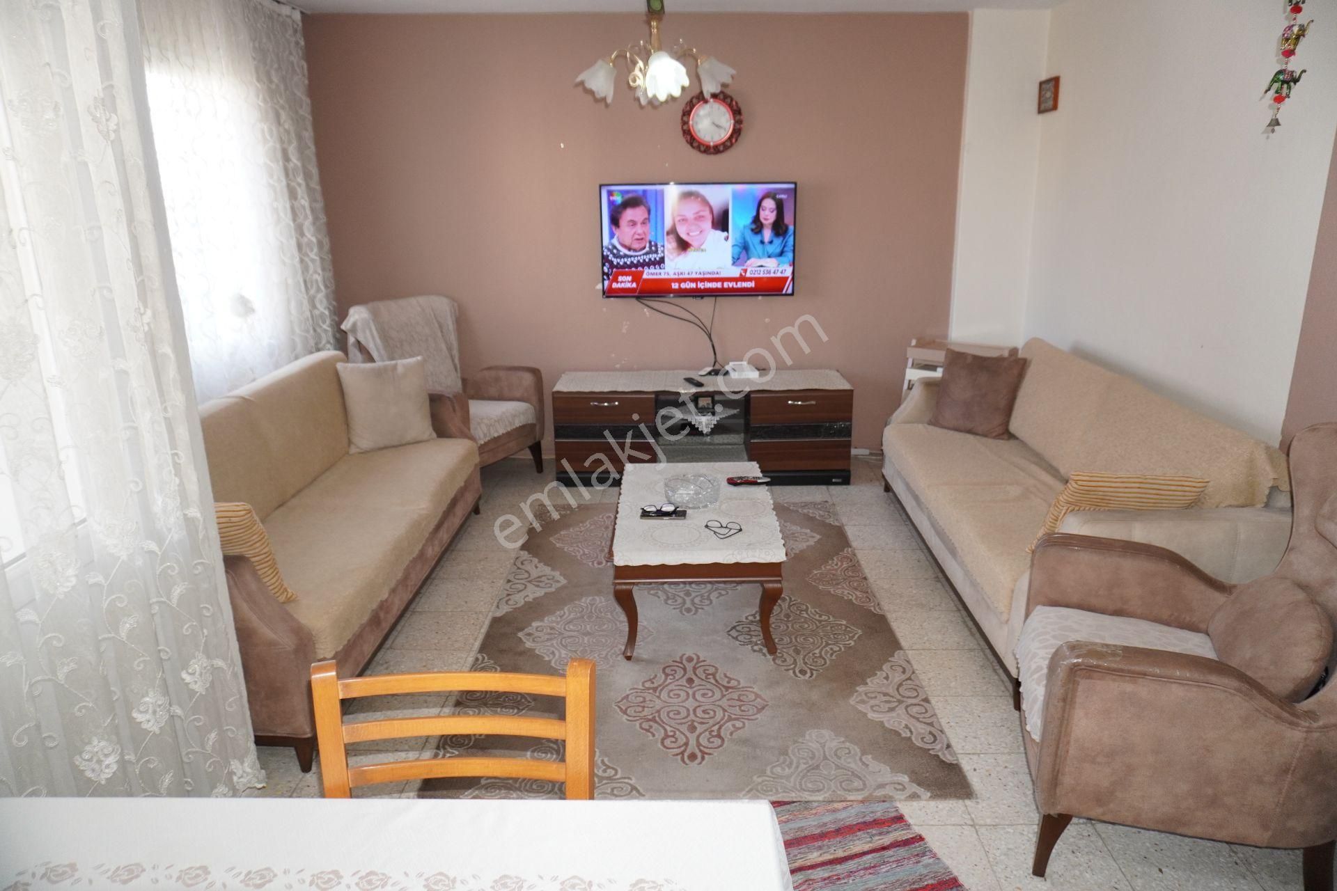 Egekentte Satılık 3+1 Çift Balkonlu+asansörlü Çiğli Serkan Dan - Görsel 5