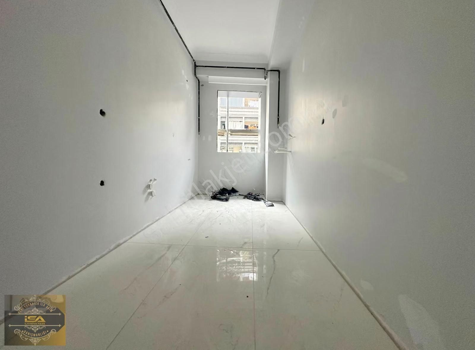 İsa Gayrimenkul Den Dereyolu Cadde Üzeri Otoparklı 2+1 7. Kat - Görsel 7