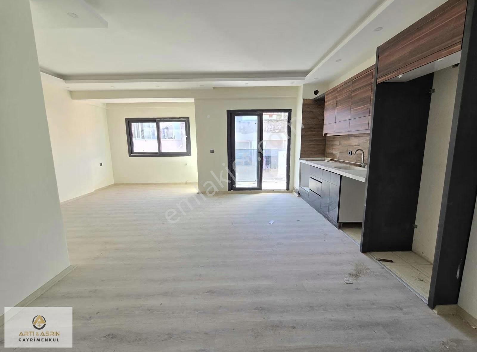 Kuşadası Şehir Merkezinde 2+1 Sıfır Daire - Görsel 3