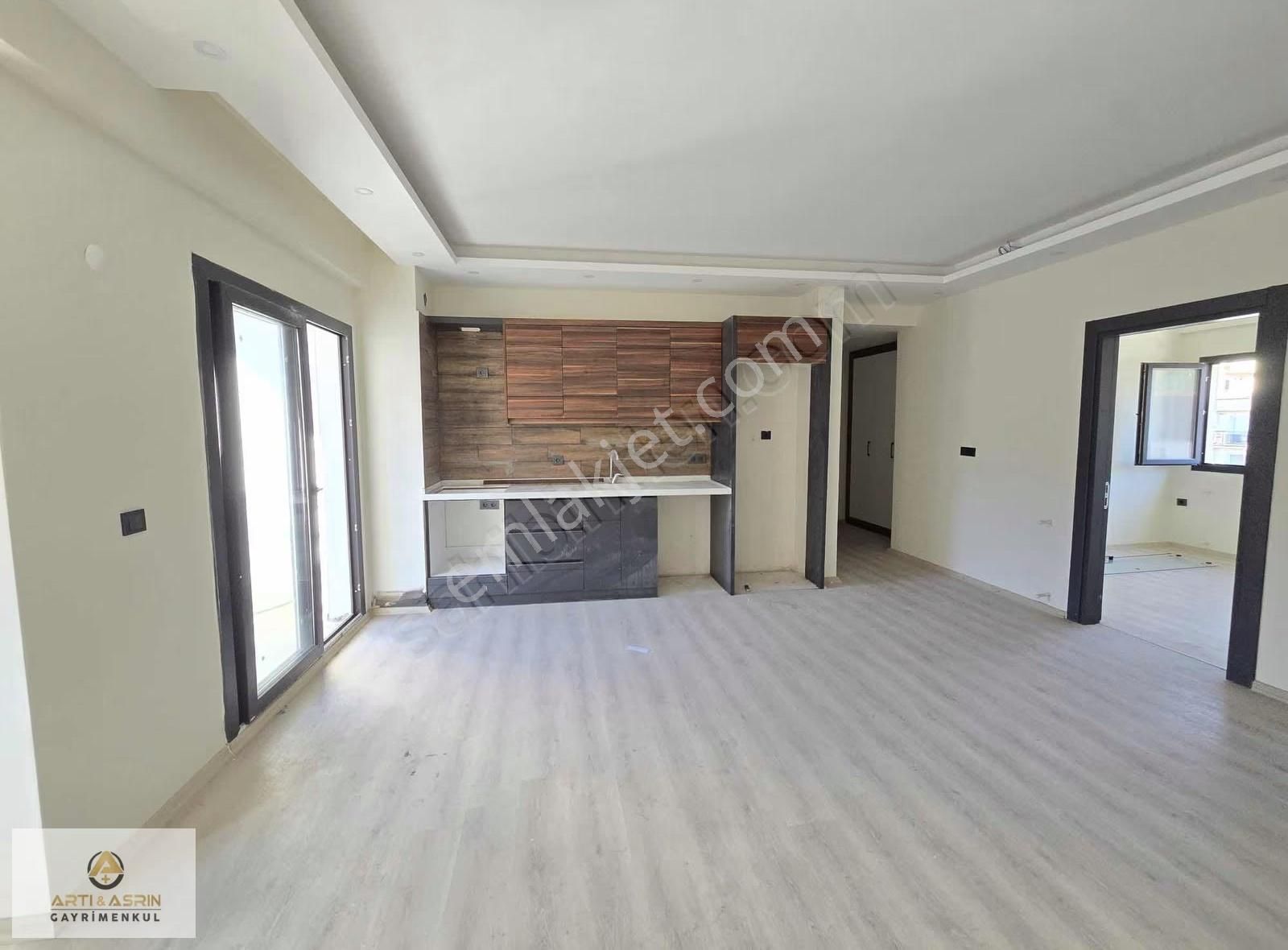 Kuşadası Şehir Merkezinde 2+1 Sıfır Daire