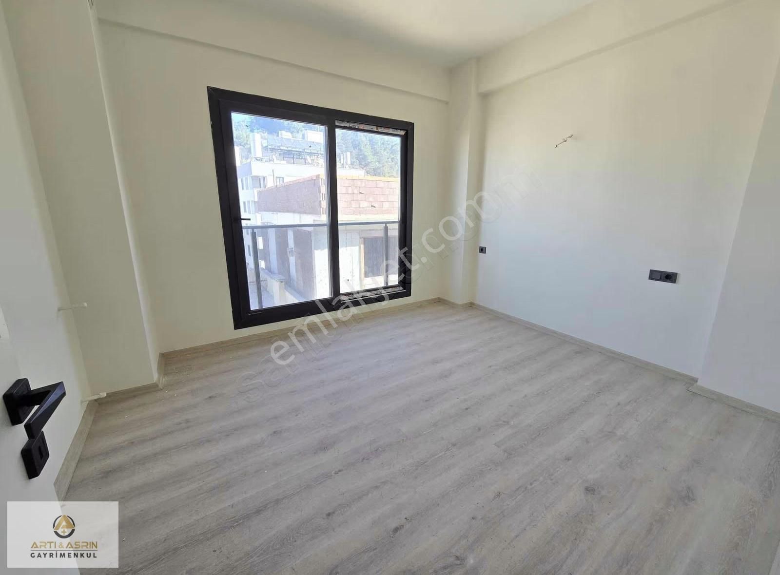 Kuşadası Şehir Merkezinde 2+1 Sıfır Daire - Görsel 5