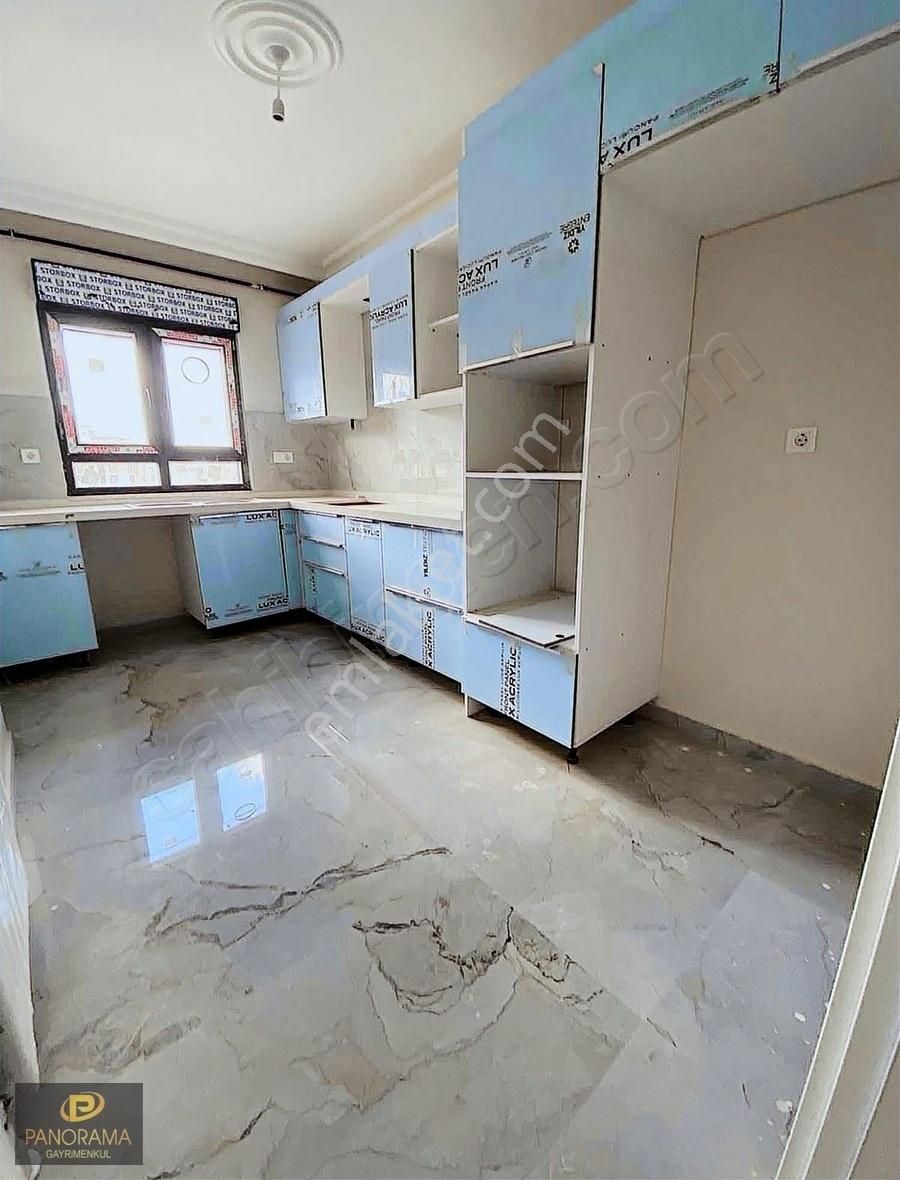 Panorama'dan Kirazlıtepe'de Üst Katta Boğaz Manzaralı Geniş 3+1 - Görsel 16