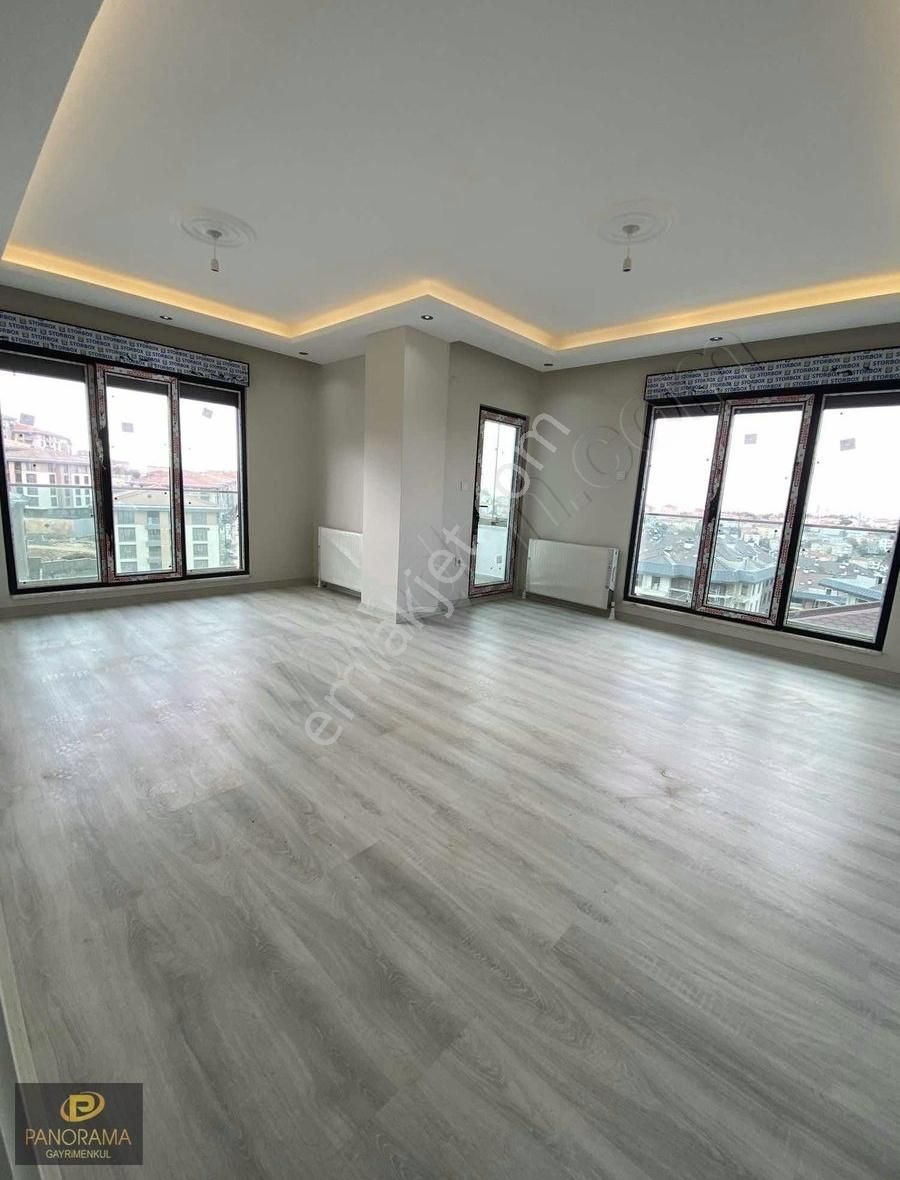 Panorama'dan Kirazlıtepe'de Üst Katta Boğaz Manzaralı Geniş 3+1 - Görsel 9