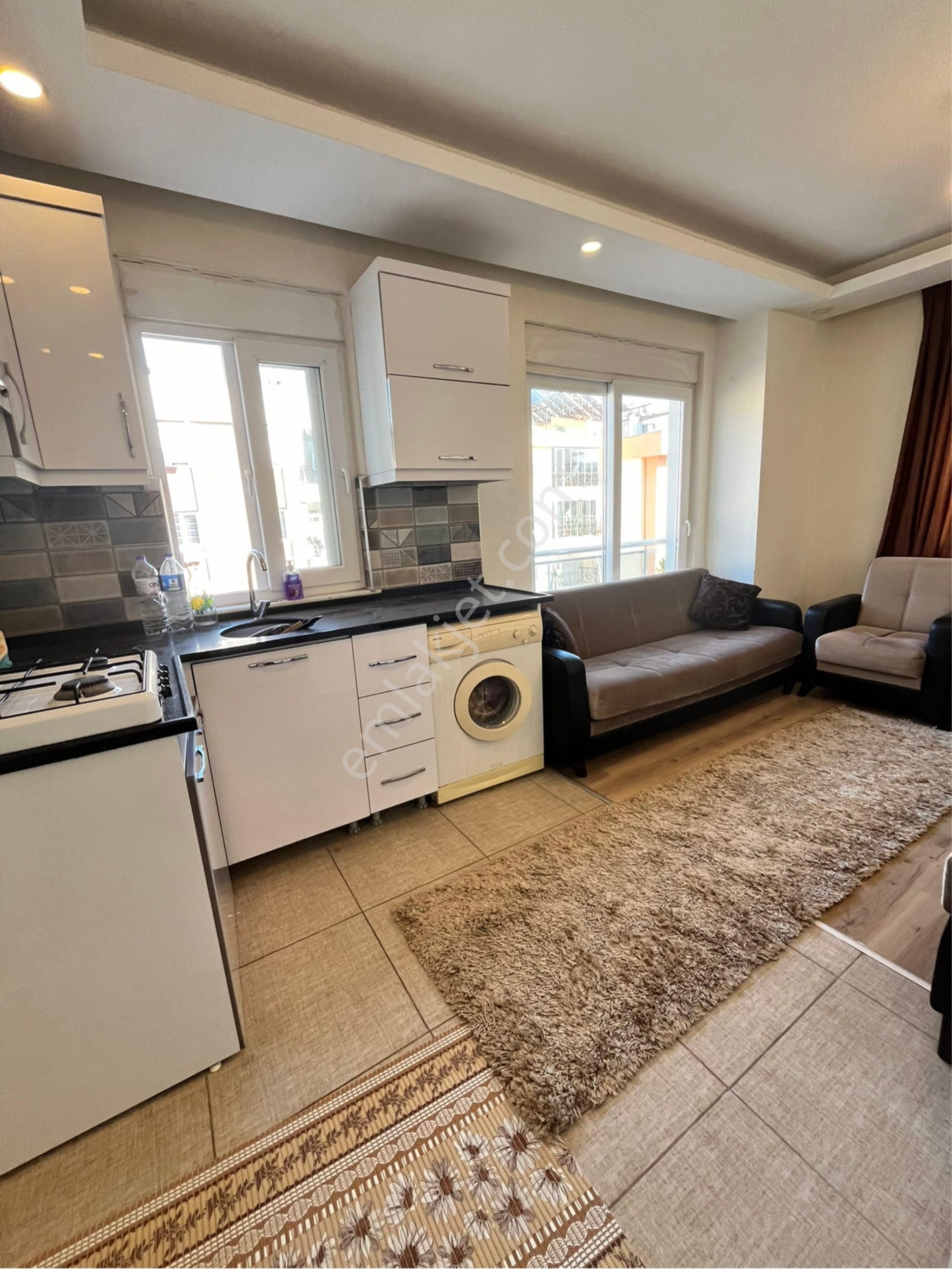 Ahatlıda 1+1 Eşyalı Katta Asansörlü Kiralık Daire - Görsel 8