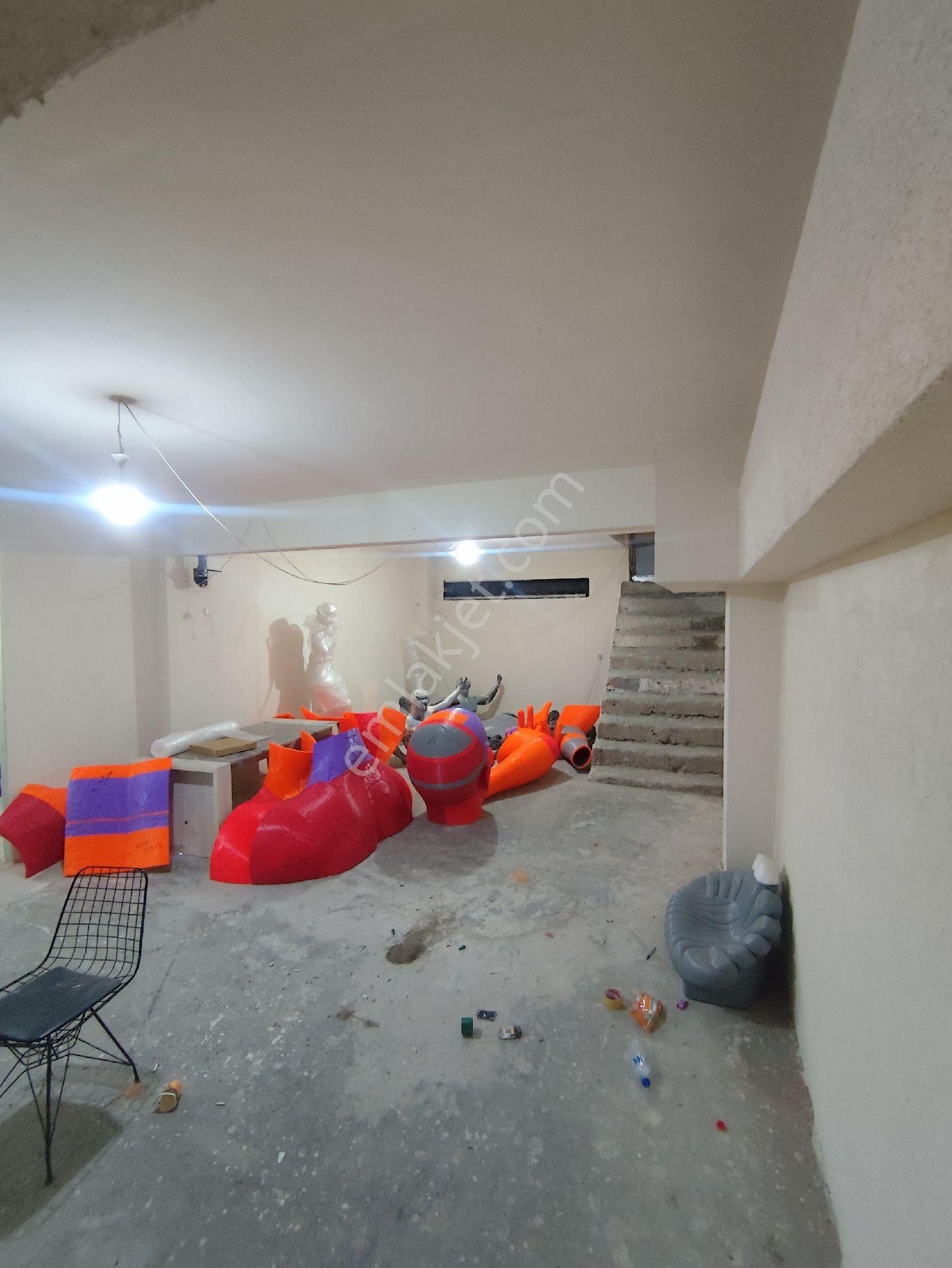 Levent Kanyon Avm Arkasında 110 M² – Çok Amaçlı Kiralık Ticari Alan - Görsel 2