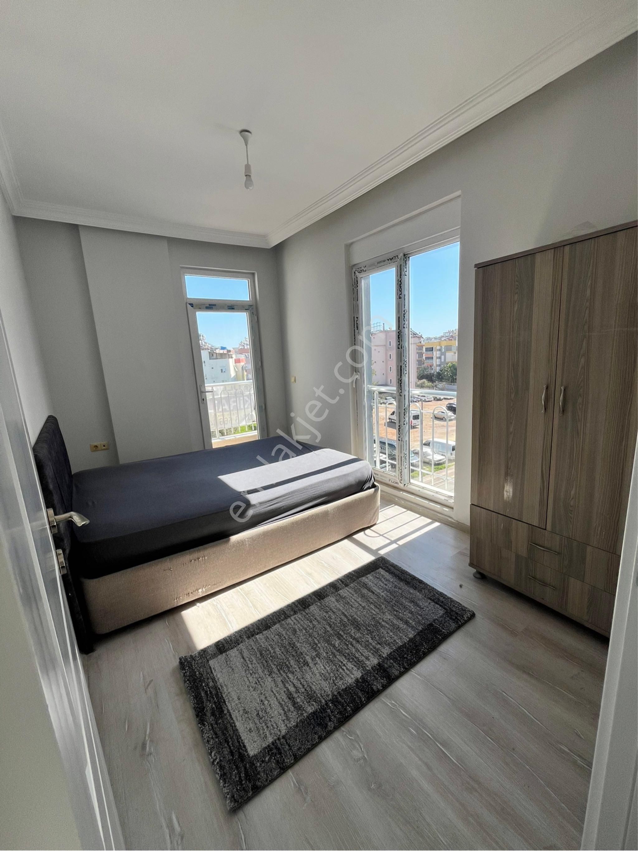 Kafeler Cad Kültürde 1+1 Katta Eşyalı Kiralık Daire - Görsel 2