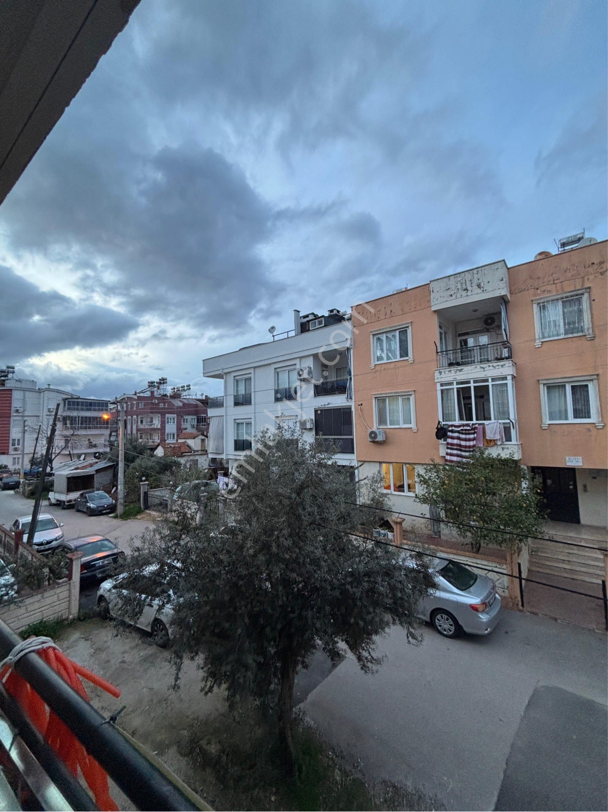 Kanal Mahallesinde 2+1 Katta Doğalgazlı Satılık Daire - Görsel 2