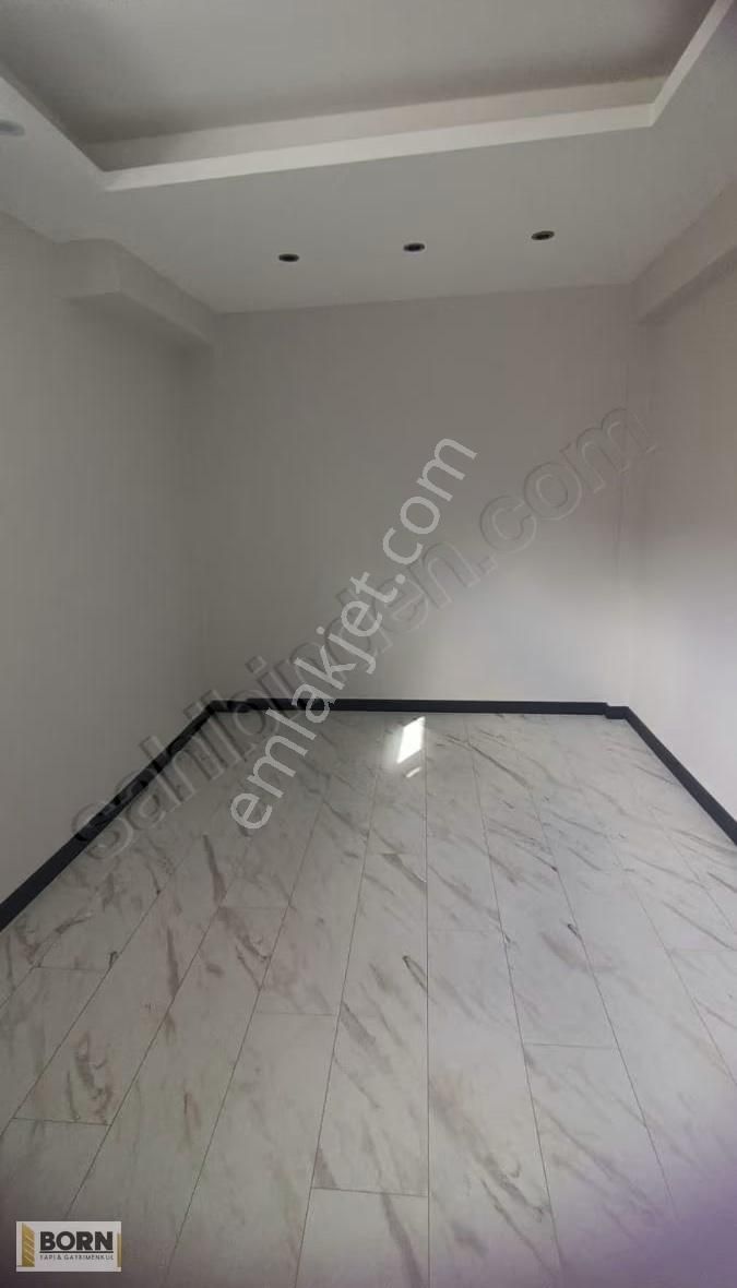 Atatürk Mah Merkezi Lokasyonda Müstakil Bahçeli Satılık 2+1 Dair