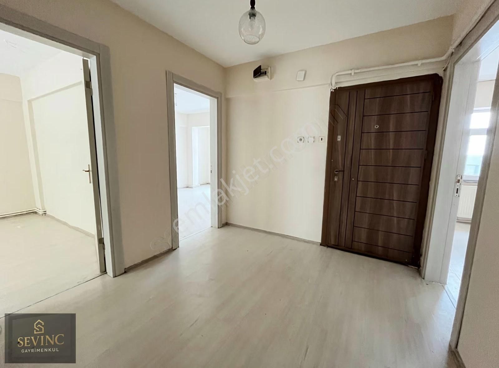 Sevinç'ten 100.yıl Nato Caddesi Yakını 2+1 Ara Kat Kiralık Daire - Görsel 8