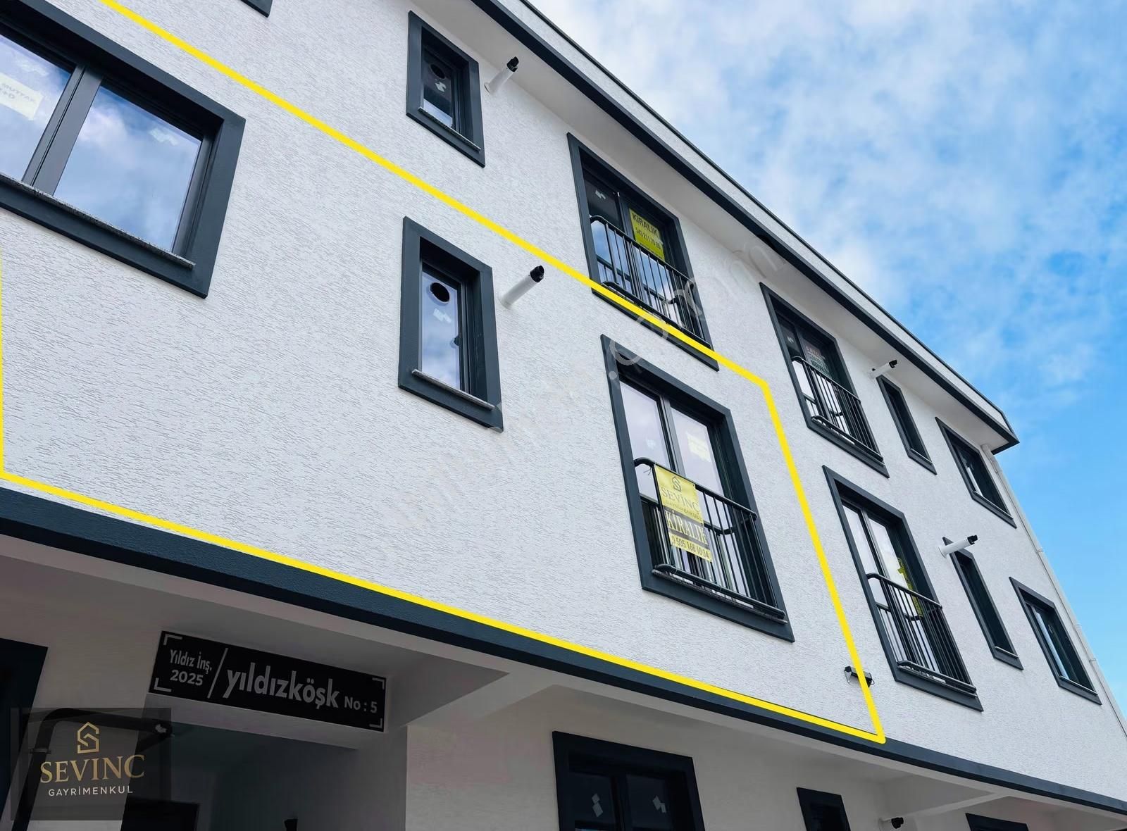 Sevinç'ten Otoparklı Ara Kat Ön Cephe 2+0 Kiralık 'sıfır' Daire - Görsel 24