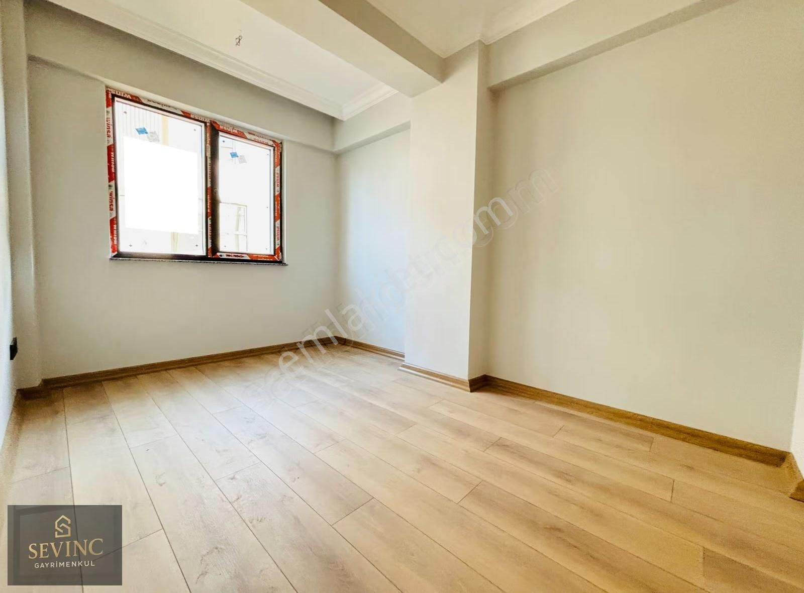 Sevinç'ten Otoparklı Ara Kat Ön Cephe 2+0 Kiralık 'sıfır' Daire - Görsel 10