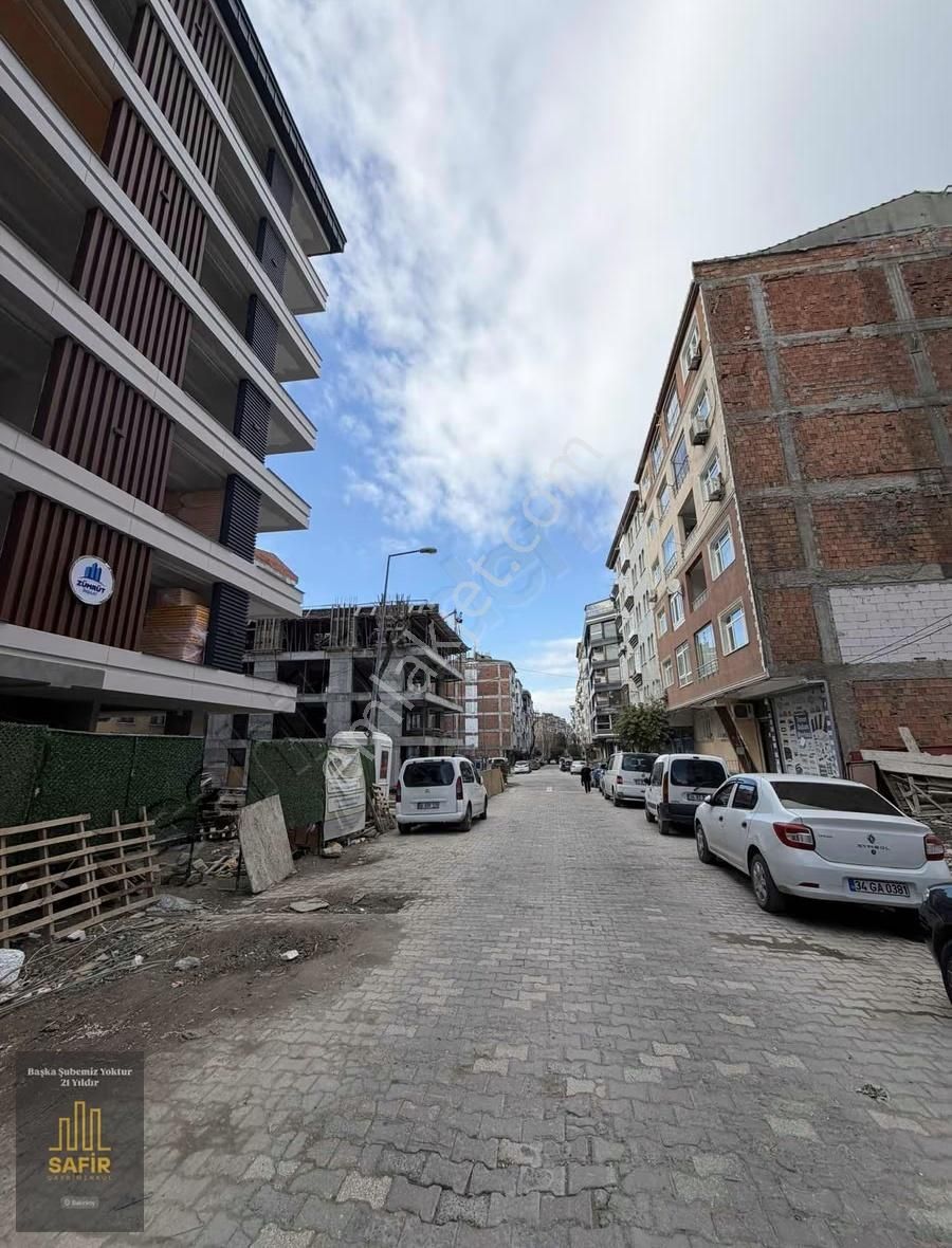 Bahçelievler Yayla Merkez 3+1 Lüks İyi Lokasyonda Satılık Daire