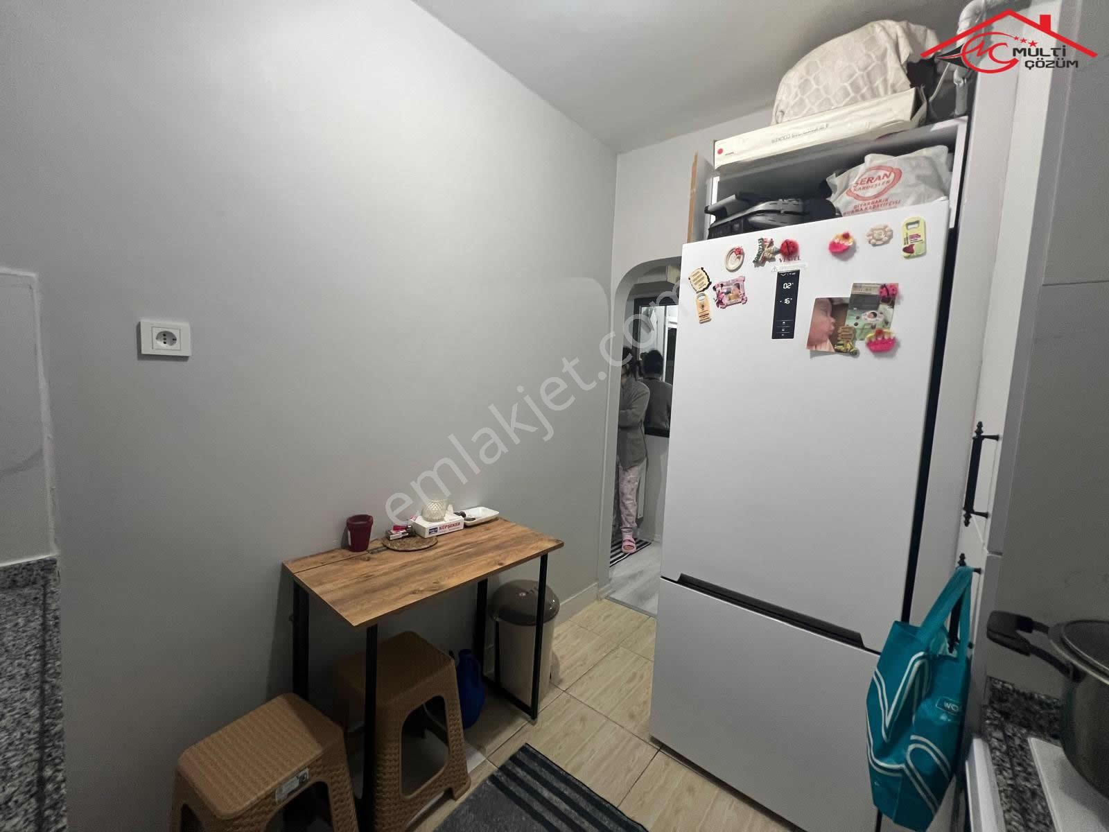 Yenibosna Zafer Mahallesinde Satılık 3+1 Daire Kentsele Hazır Metrobüse Çok Yakın - Görsel 10