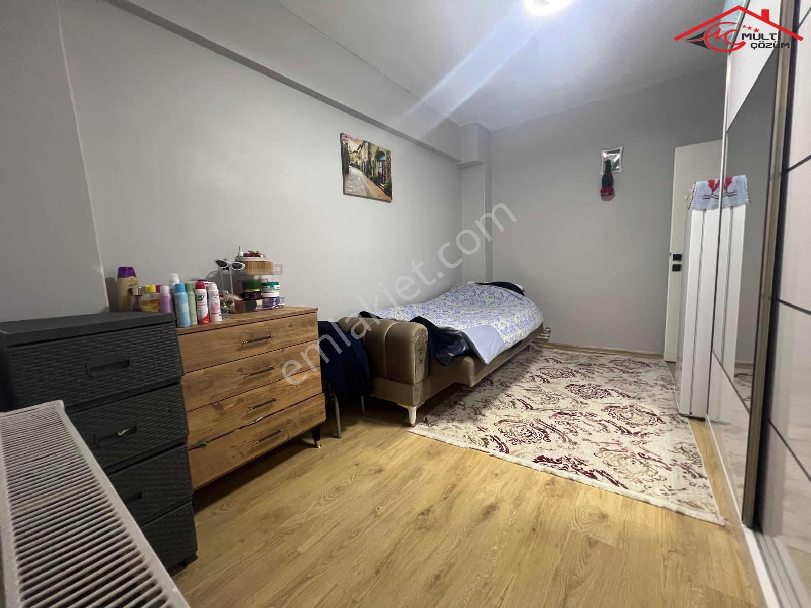 Yenibosna Zafer Mahallesinde Satılık 3+1 Daire Kentsele Hazır Metrobüse Çok Yakın - Görsel 14