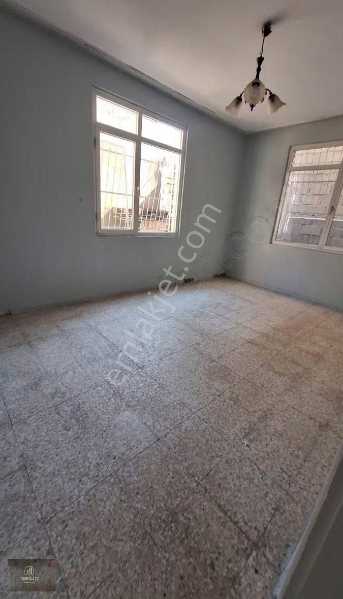 Demetevler Mh. 2 Buçuk Katlı Satılık Mustakil Ev - Görsel 25