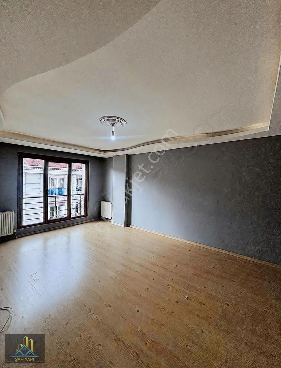 Yeşilkent Mahallesinde Ebeveyn Banyolu Geniş Daire - Görsel 10