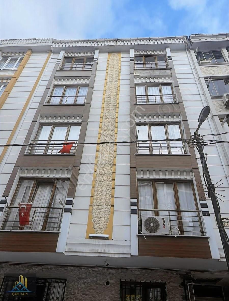 Yeşilkent Mahallesinde Ebeveyn Banyolu Geniş Daire - Görsel 11