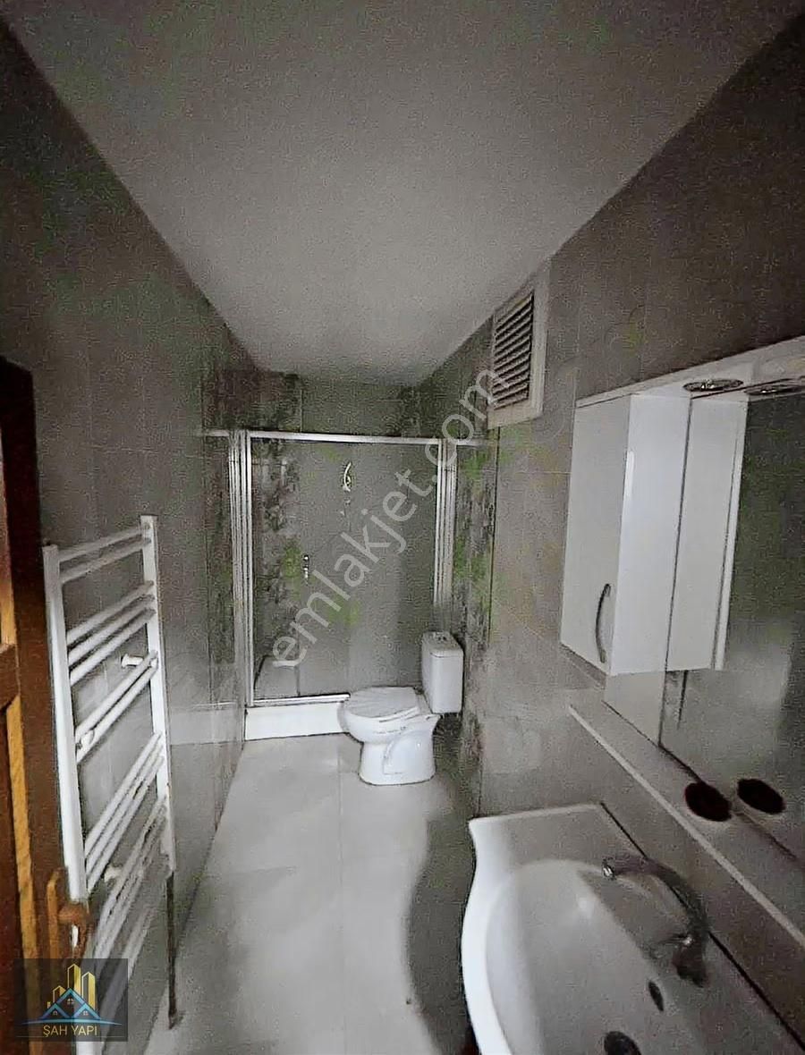 Yeşilkent Mahallesinde Ebeveyn Banyolu Geniş Daire - Görsel 13